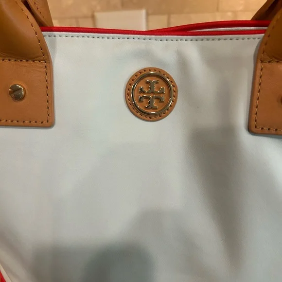 Tory Burch Two-Tone Nylon Tote - Light White & Red - Picture 3 of 11